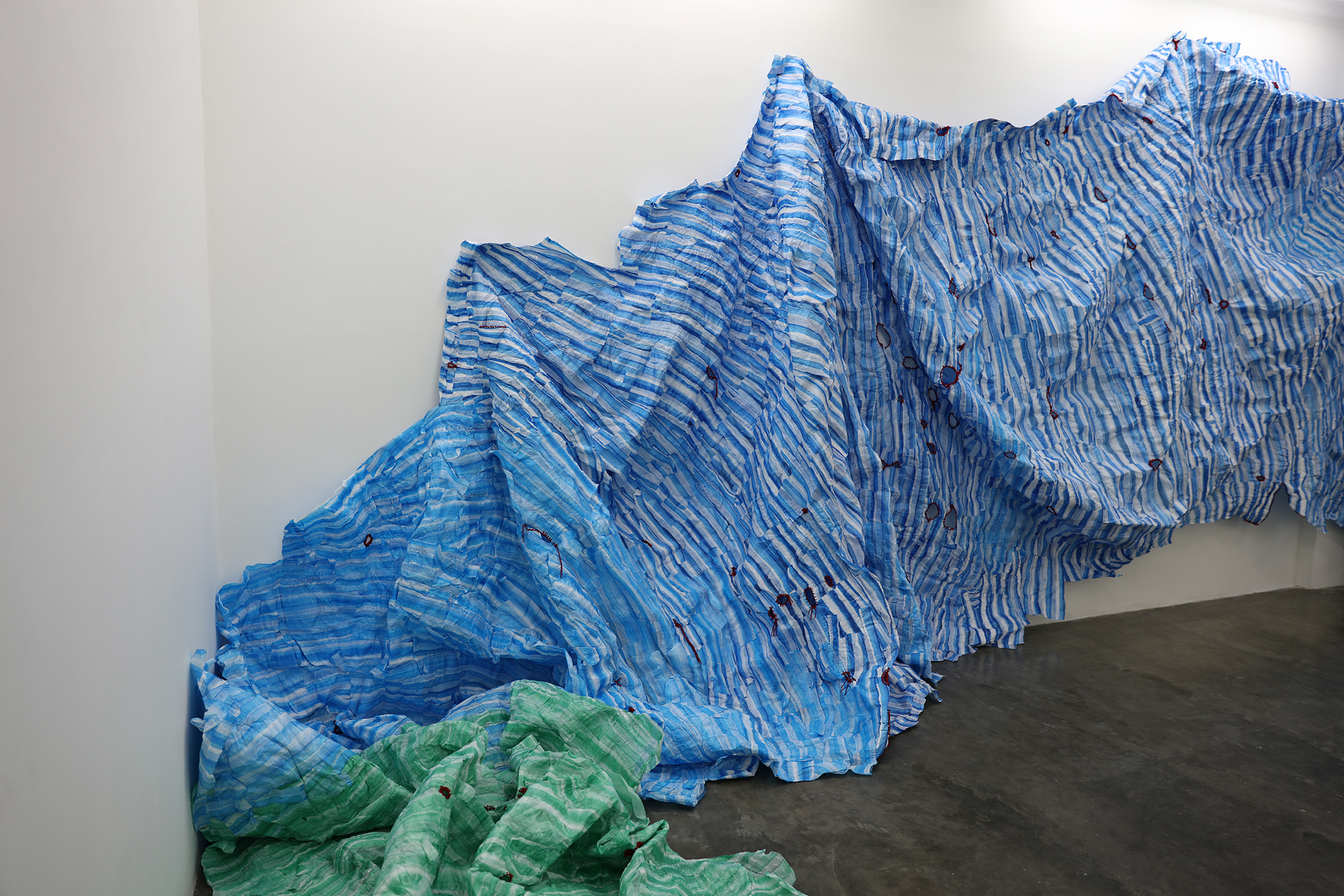 Háblame, installation in progress, Espacio Monitor, 2016